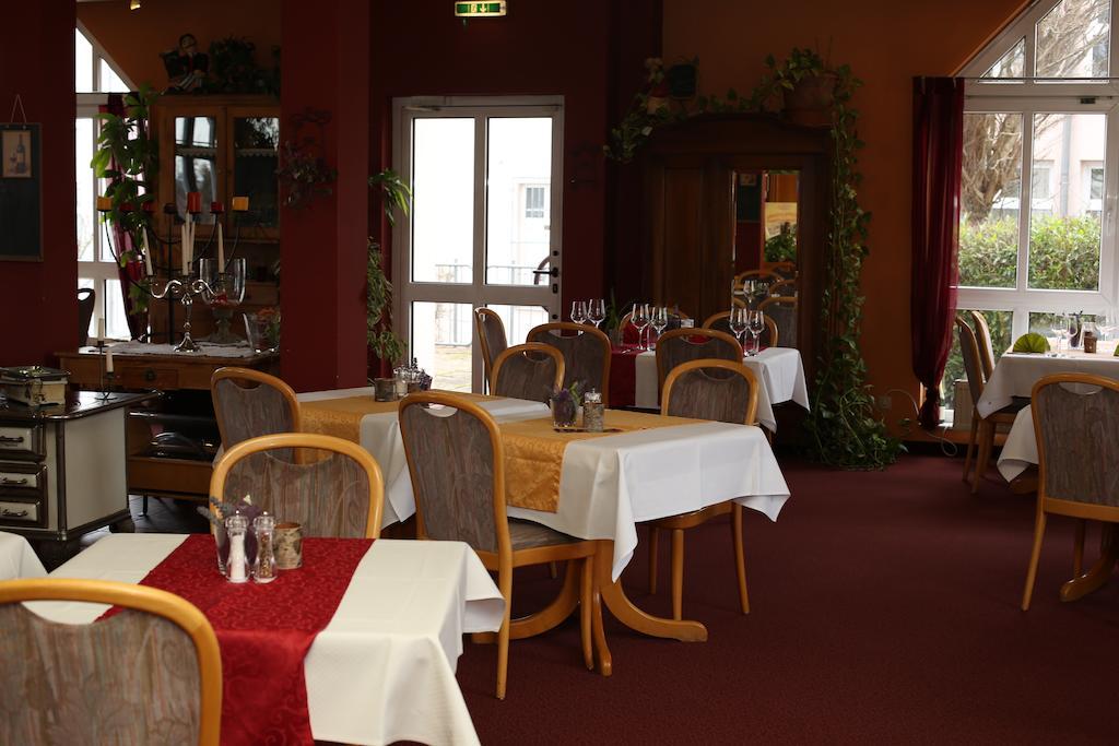 Hotel Taunus Residence Bad Camberg Exterior foto